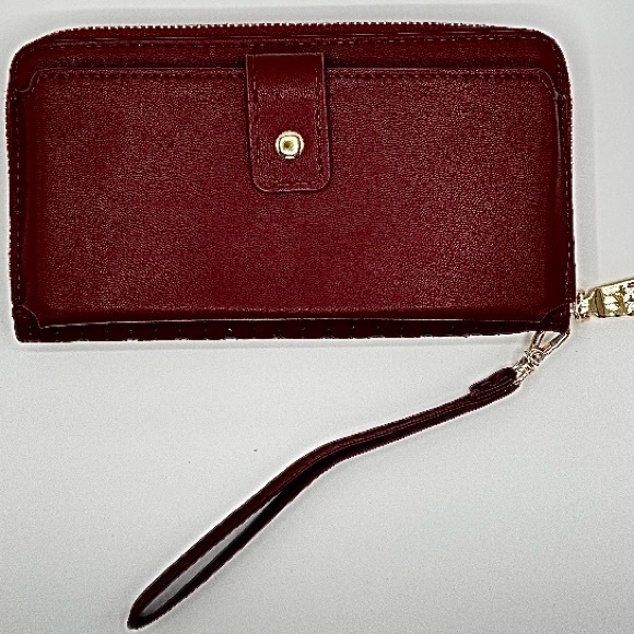 Badgley Mischka Burgandy Detail Quilted Long Wallet with Wristlet - Picture 2 of 2